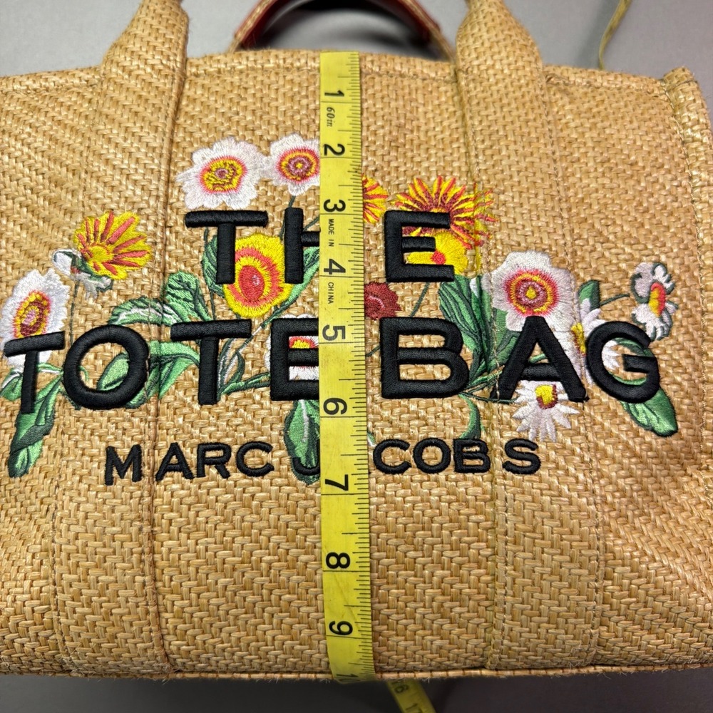 Marc Jacobs The Tote Bag Floral Embroidered Raffia Straw Small Tote Tan Red - Picture 3 of 10